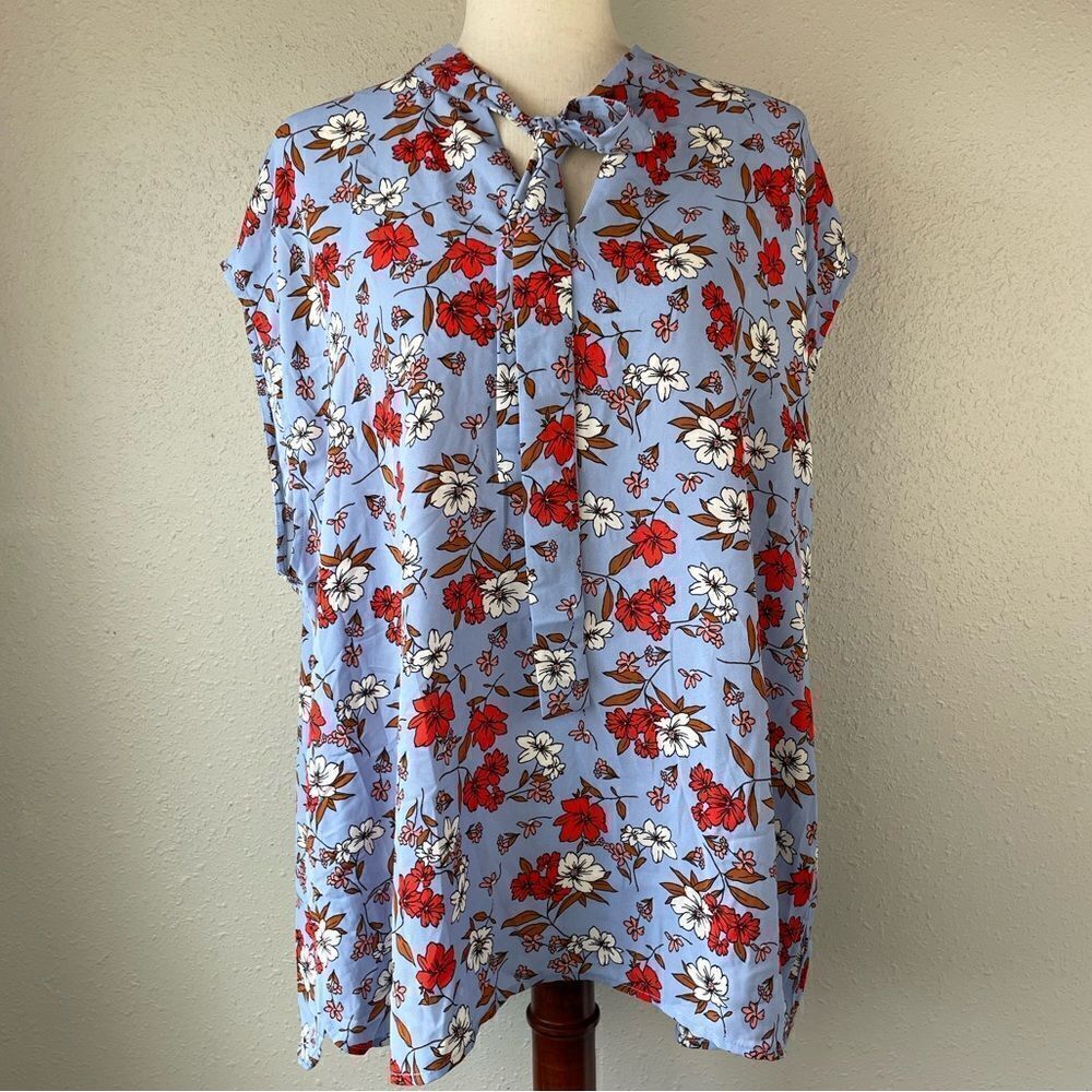 NWT Bar III Floral Top Size 2X